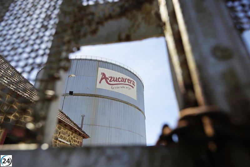 Azucarera reafirma que su planta en Jerez sigue operativa como refinería de crudo.