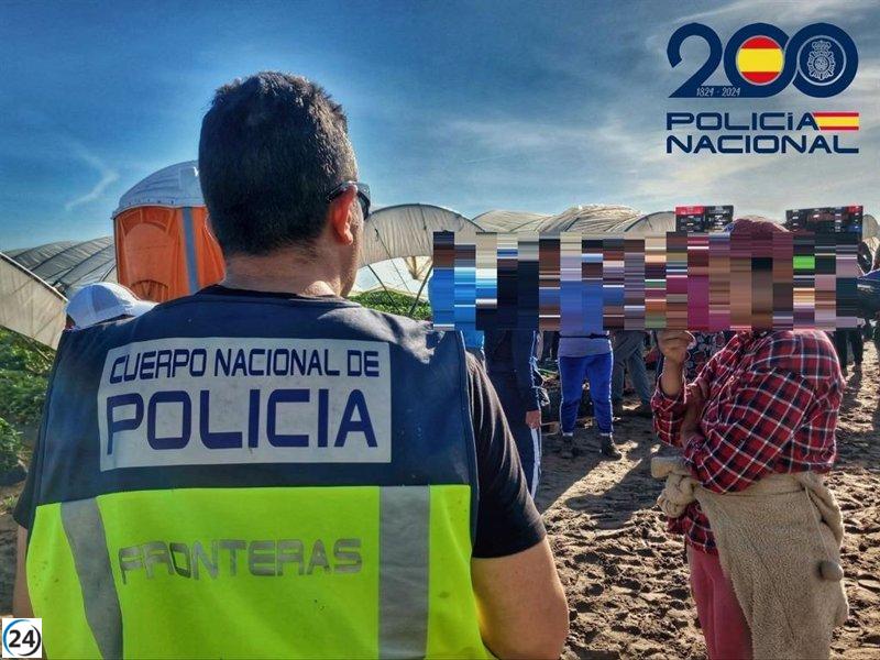 Arrestan a agricultor de Huelva por estafar hasta 6.000 euros en regularización de inmigrantes.
