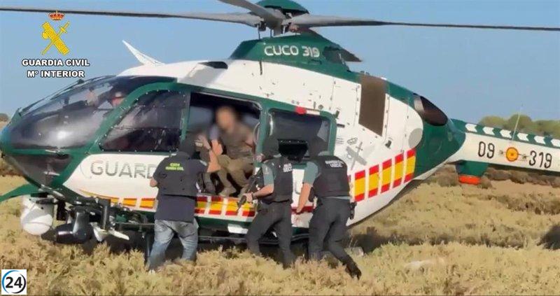 Capturan a diez personas en la costa de Huelva con 3,5 toneladas de hachís.