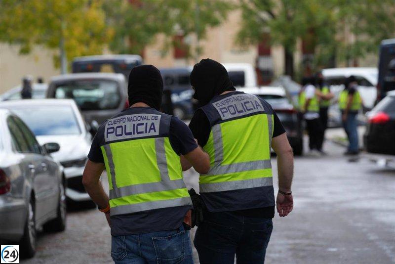 Desmantelan en Sevilla una red de aluniceros responsable de más de 25 robos en Andalucía y Extremadura.