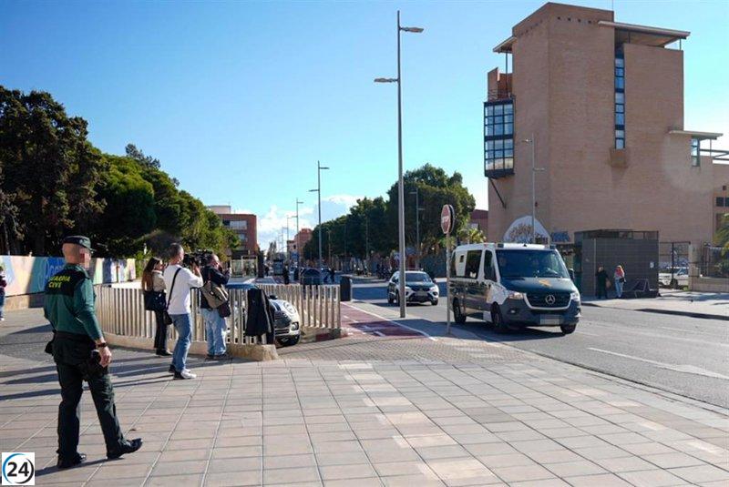 Fiscalía solicita medidas cautelares en lugar de prisión para el presidente de la Diputación de Almería tras su declaración.