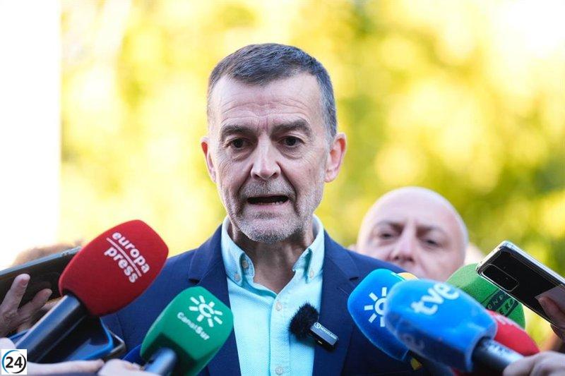 Maíllo asegura que su candidatura revolucionará las elecciones andaluzas y deja la puerta abierta para una posible coalición con Podemos.