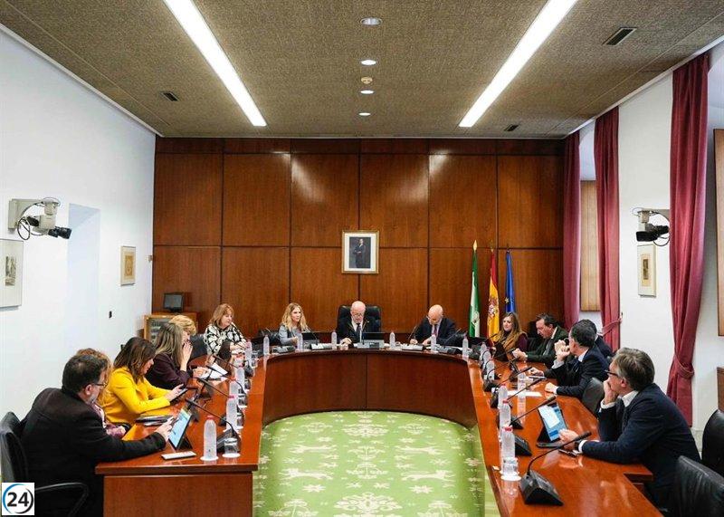 El Parlamento andaluz aprueba un aumento del 2,5% en los salarios de los diputados.