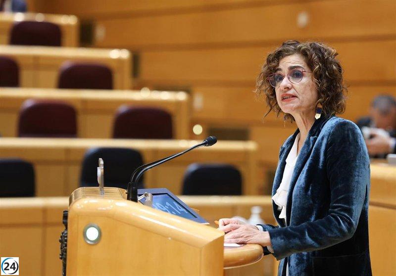 Montero respalda la investigación de la UCO a Vicente Fernández y rechaza acusaciones de irregularidades.