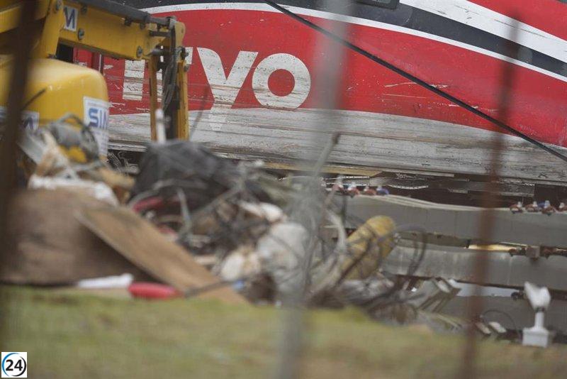 La Guardia Civil halla una pieza ferroviaria en un arroyo y examina su conexión con el accidente.