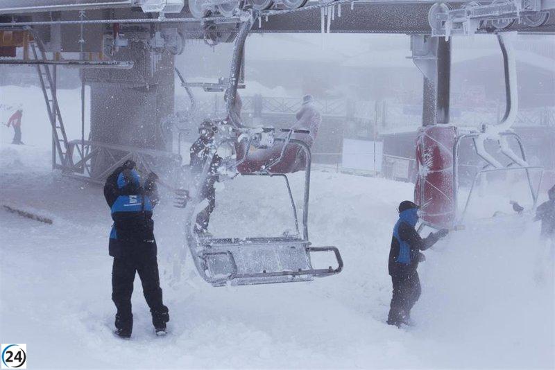 Sierra Nevada pospone apertura de su estación de esquí este sábado debido a la lluvia helada.