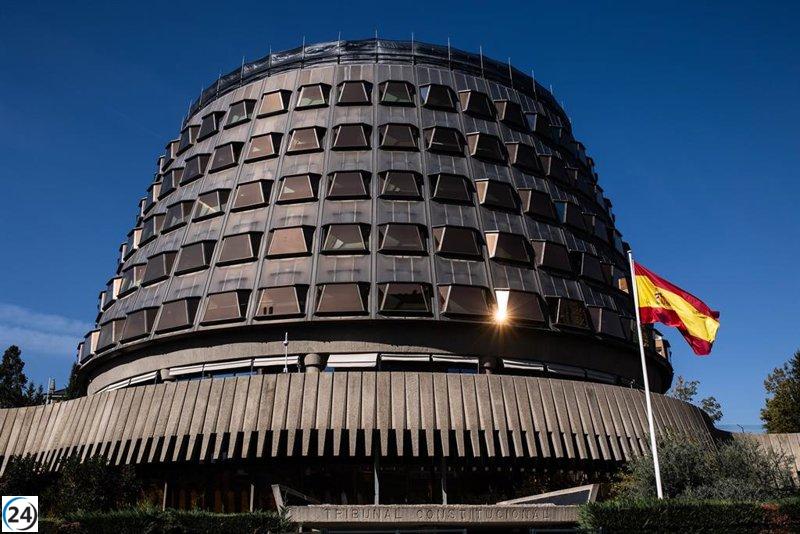El Constitucional analiza recurso de Andalucía sobre impuesto a grandes fortunas.