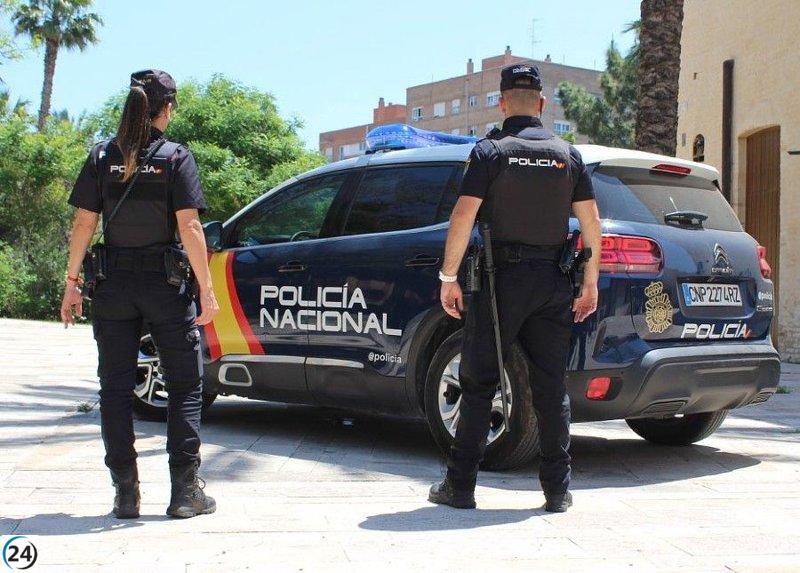 Hombre apuñalado hasta la muerte en el barrio del Cerezo, Sevilla, bajo investigación policial.