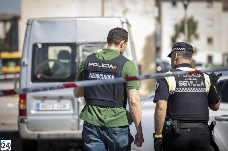 Detenido el hombre armado atrincherado en vivienda de Polígono Sur de Sevilla.