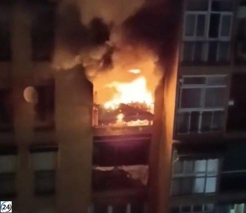 Tragedia en Granada: Niño de 6 años muere en incendio y su madre resulta gravemente herida.