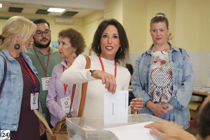 Velarde, de Podemos, urge a los votantes cordobeses a no quedarse en casa para apoyar al municipalismo.