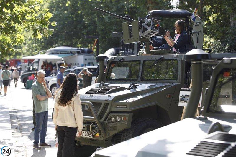 Gran despliegue militar en Motril y Granada en el Día de las Fuerzas Armadas.