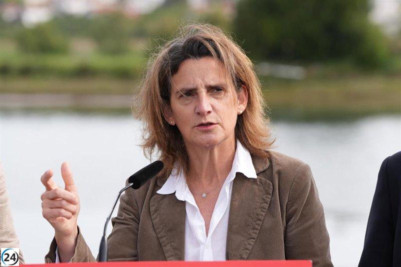 Ribera advierte que la Junta de Andalucía pone en riesgo Doñana con sus acciones.