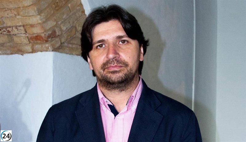 El catedrático Francisco Sierra encabezará lista Sumar en Sevilla.