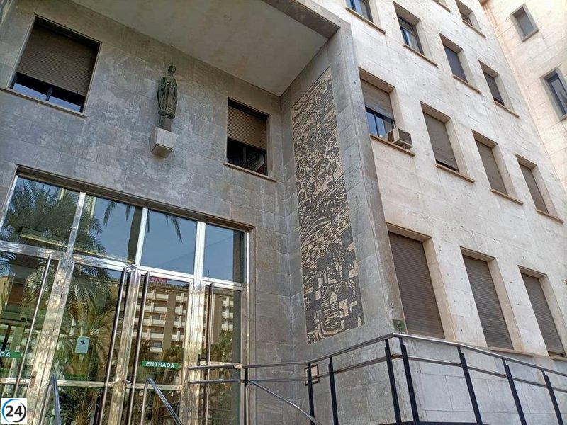 Mujer sentenciada a 20 años de prisión por ordenar asesinato de su marido en Almería; sicario condenado a 16 años.