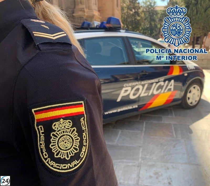 Buscan a hombre en fuga tras atropellar a su pareja en Antequera, posible caso de violencia de género.
