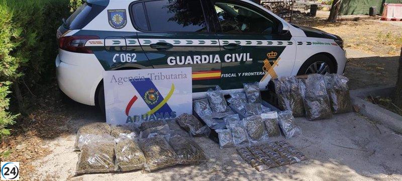 Detenidos en Sevilla por tráfico internacional de drogas, elevando su valor en España.