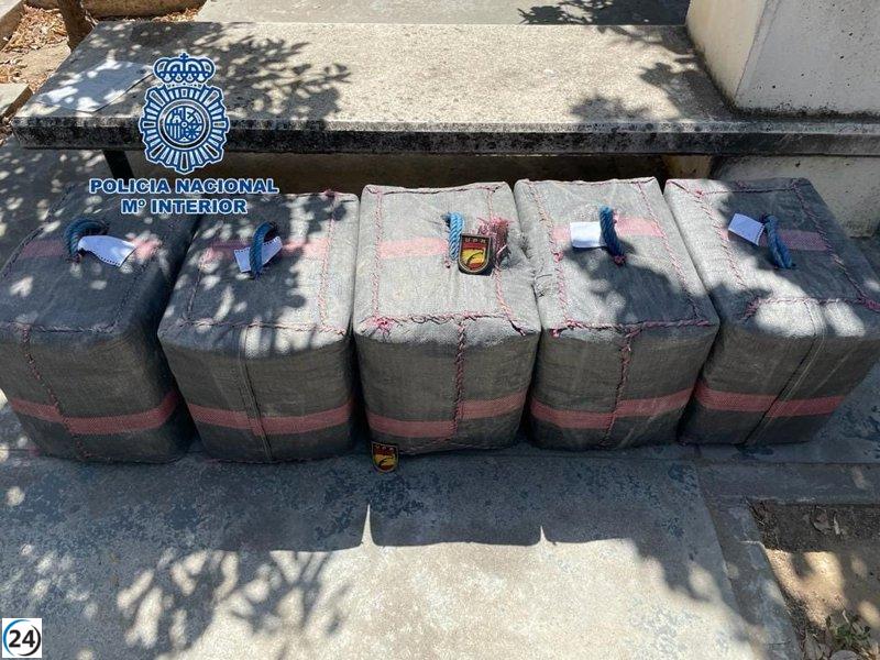 Detenido en Sevilla un hombre con 200 kilos de hachís en su coche tras intentar escapar