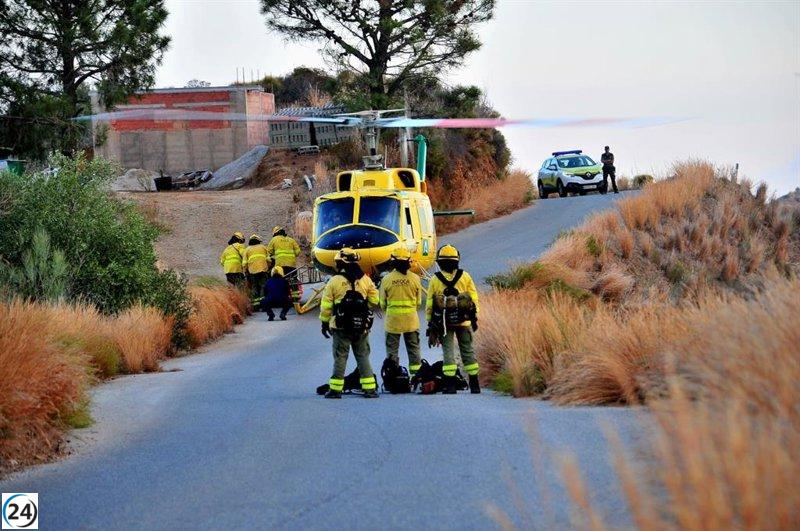 Controlado incendio forestal en Almuñécar (Granada)