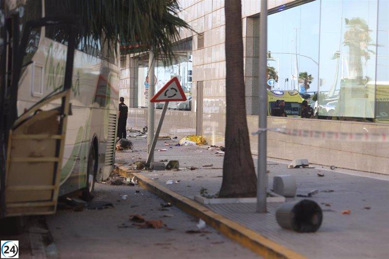 Fallece en UCI el herido ingresado tras el accidente del autobús en Cádiz, sumando la cuarta víctima mortal.