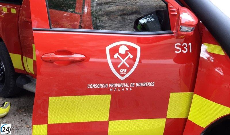 Residente de Antequera (Málaga) hospitalizado tras inhalar humo en incendio doméstico