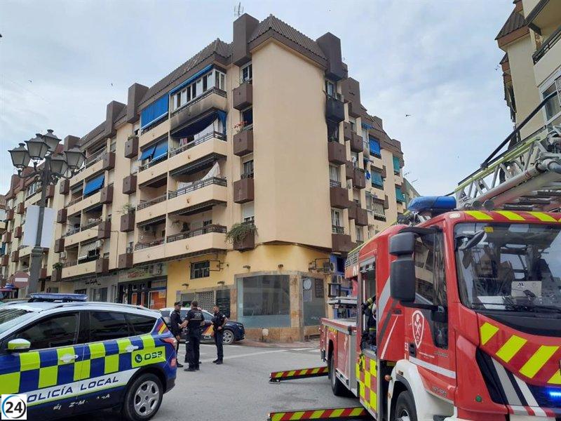 Dos mujeres hospitalizadas tras un incendio en una vivienda de Torre del Mar, en Vélez-Málaga