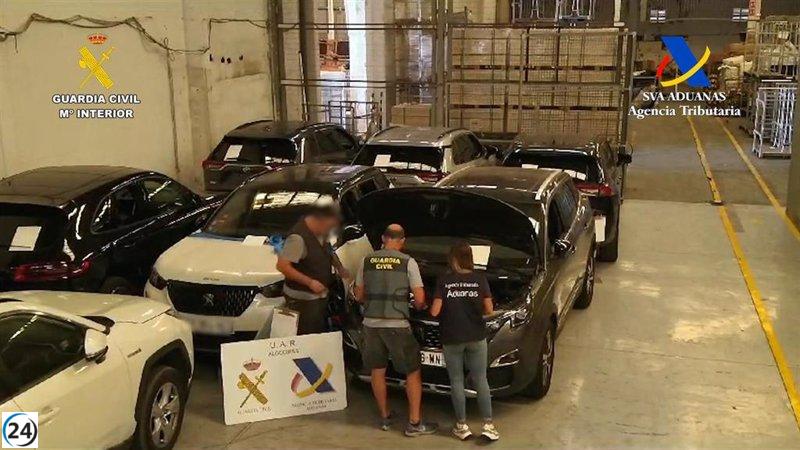 Desarticulada banda de delincuentes en el Puerto de Algeciras (Cádiz) que traficaba con vehículos robados valorados en más de 650.000 euros.